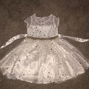 Girl’s formal dress
